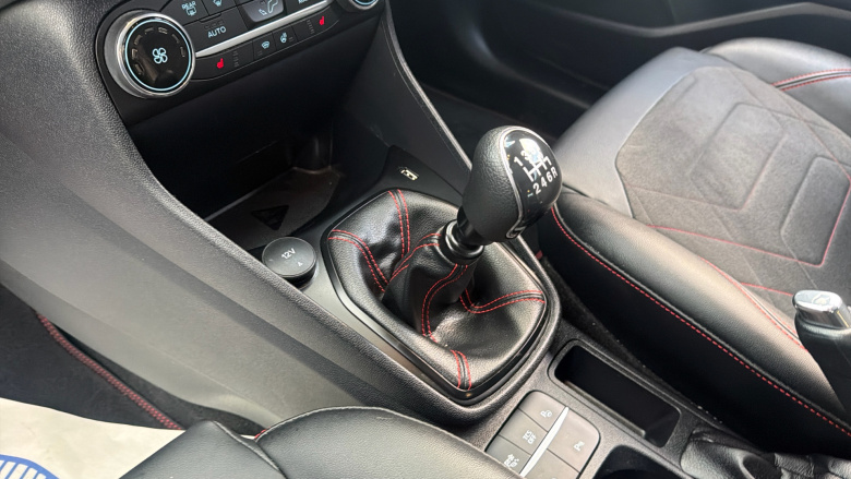 Ford Fiesta 1.0 EcoBoost Hybrid mHEV 155 ST-Line Vignale 5dr Petrol Hatchback